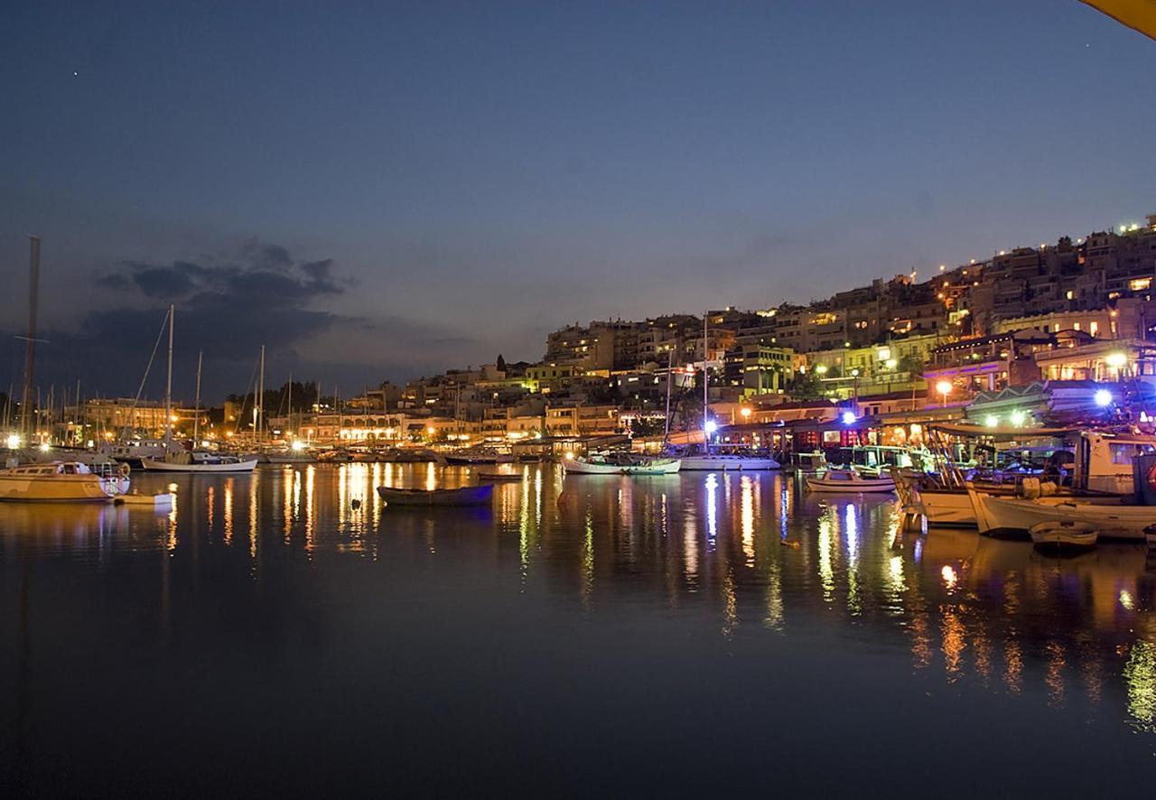 Apartment Center Piraeus Location Kastella Passalimani Port Bagian luar foto