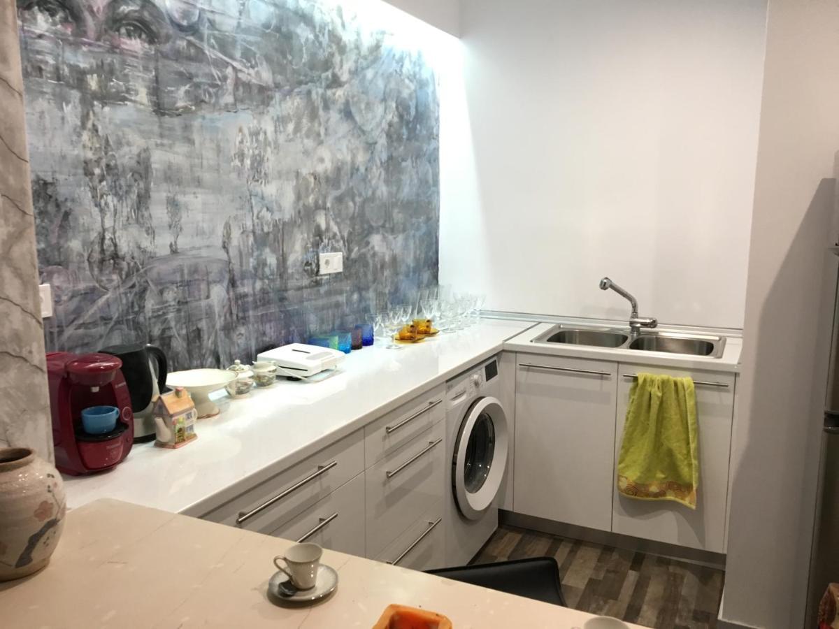 Apartment Center Piraeus Location Kastella Passalimani Port Bagian luar foto
