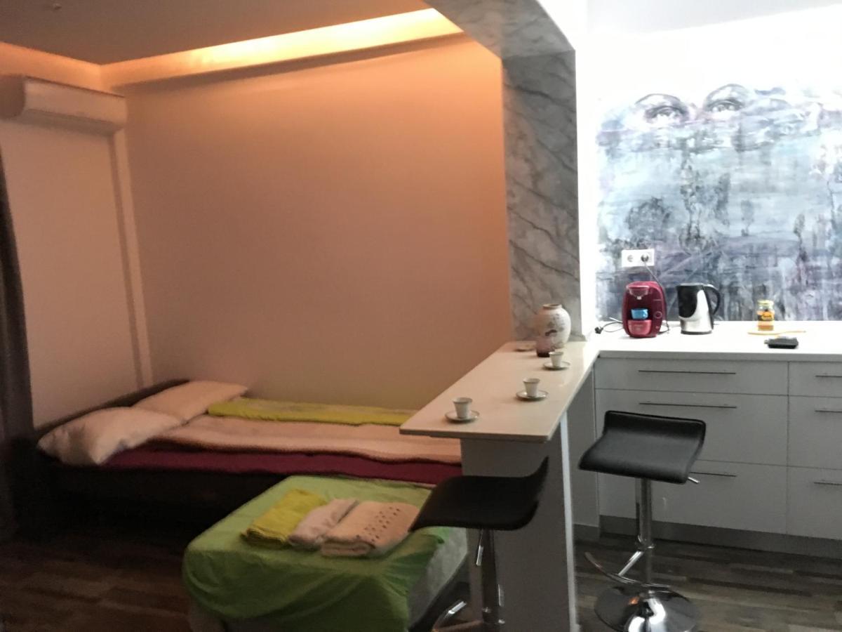 Apartment Center Piraeus Location Kastella Passalimani Port Bagian luar foto