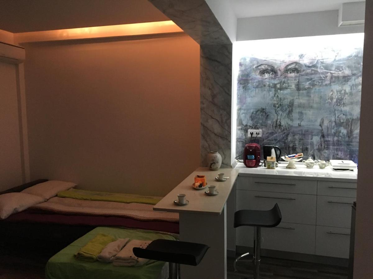 Apartment Center Piraeus Location Kastella Passalimani Port Bagian luar foto