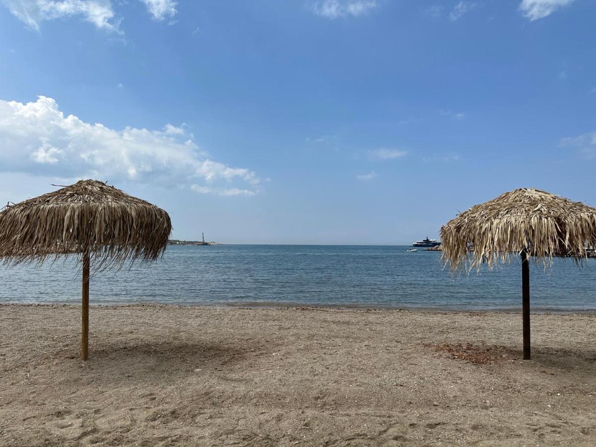 Apartment Center Piraeus Location Kastella Passalimani Port Bagian luar foto