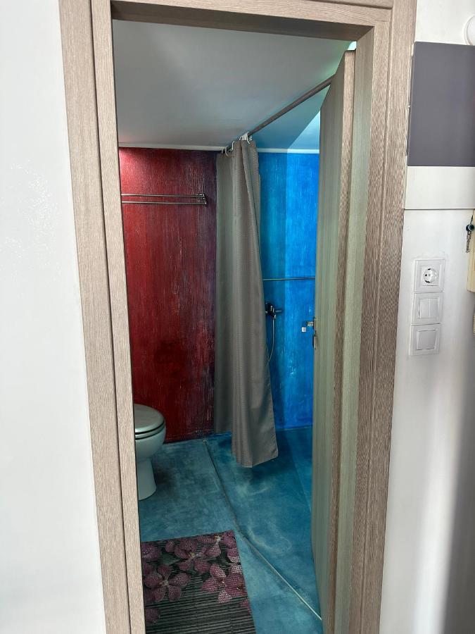 Apartment Center Piraeus Location Kastella Passalimani Port Bagian luar foto