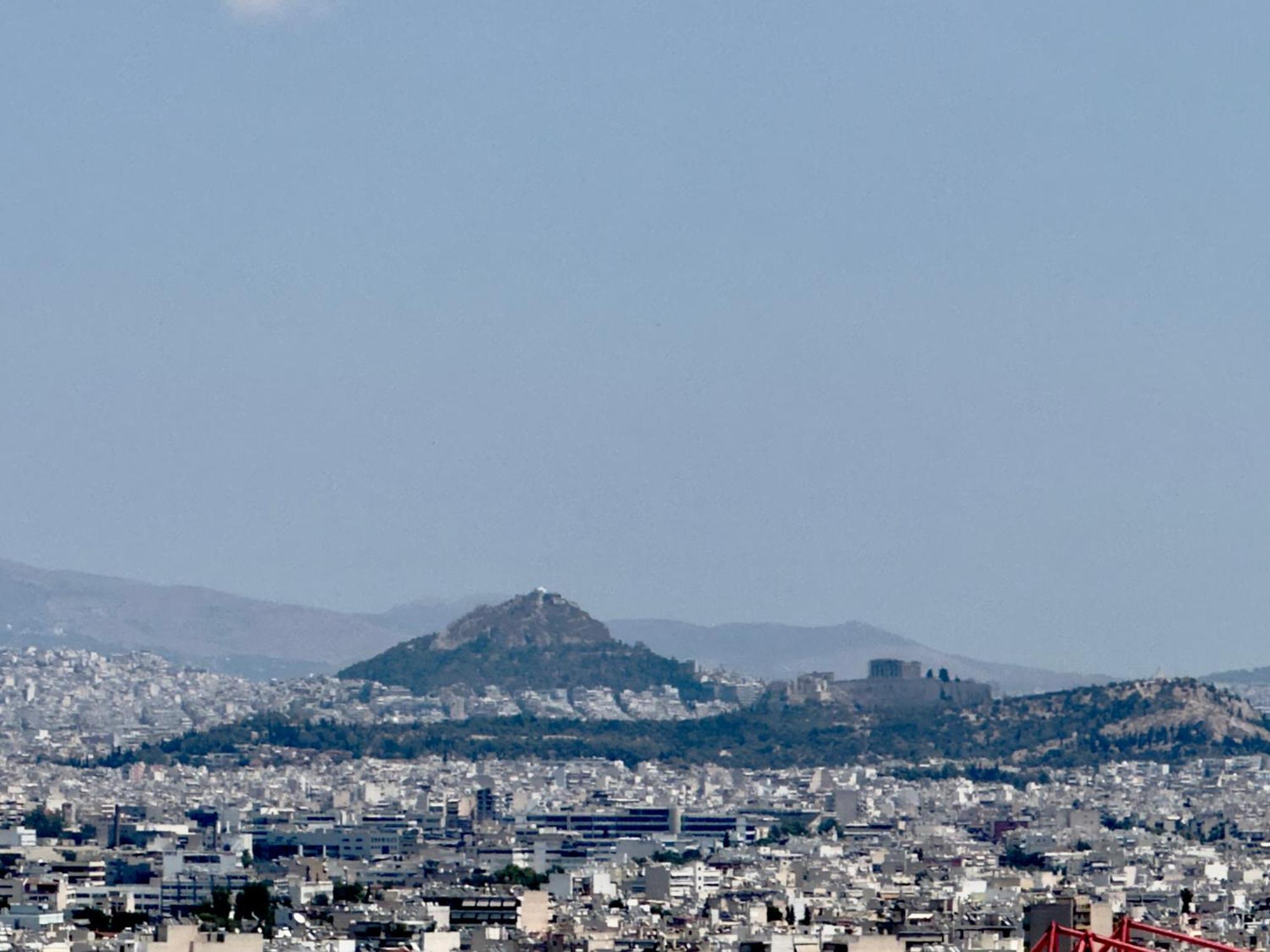 Apartment Center Piraeus Location Kastella Passalimani Port Bagian luar foto